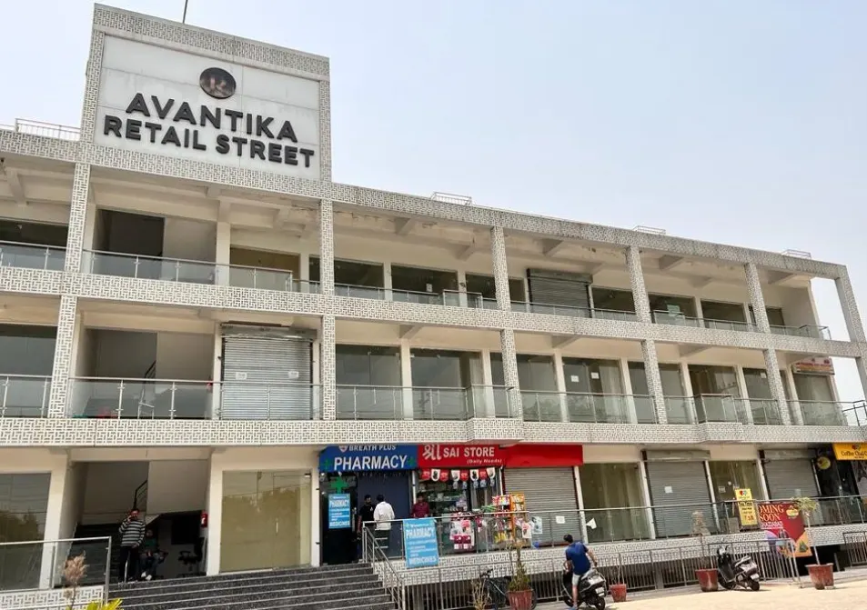 Avantika Retail Street